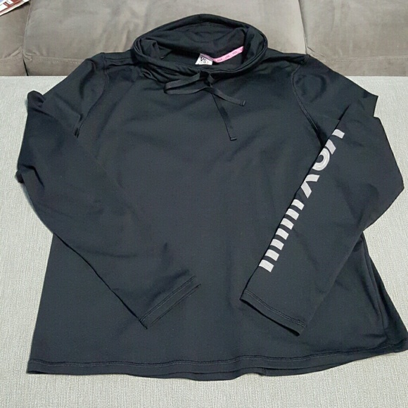 Victoria's Secret Tops - New Victoria Secret Sport Top